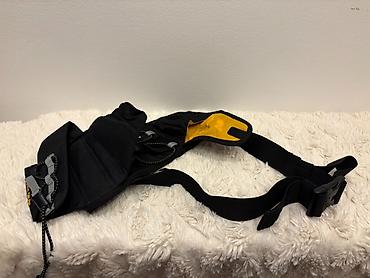 Oprema za kampovanje: Prodajem original Jack Wolfskin pojasnu / trkacku torbicu, crna boja — 5