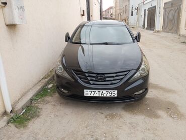 4 fara mersedes: Hyundai Sonata: 2.4 л | 2011 г. Внедорожник