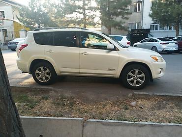 corolla 2016: Toyota RAV4: 2010 г., Бензин — 4