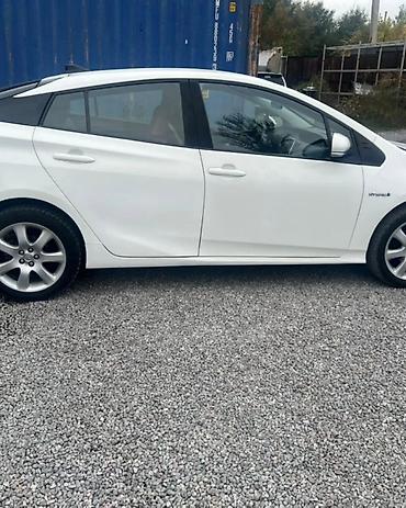 Toyota: Toyota Prius: 2017 г., 1.8 л, Автомат, Гибрид — 3