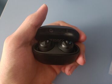 galaxy buds 2 pro qiymeti: Qulaqcıq yenidir və korobkada butun hər şey var və ancaq şəkillər uçun