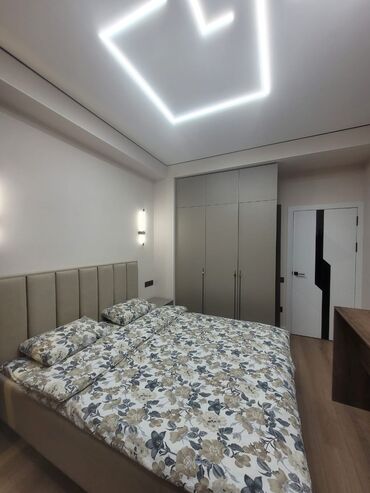 срочно продаётся 1 комнатная квартира в районе ошского рынка по улице кенсуйская: 1 бөлмө, Душ кабинасы, Жаздык, жууркан-төшөк каптары, Кондиционер