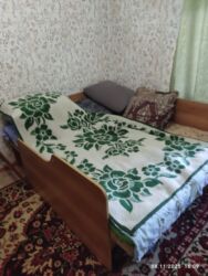 сдаю квартиру на длительный срок в районе кызыл аскерь: 1 комната, 15 м², С мебелью at lalafo.kg сдаю квартиру на длительный срок в районе кызыл аскерь: 1 комната, 15 м², С мебелью