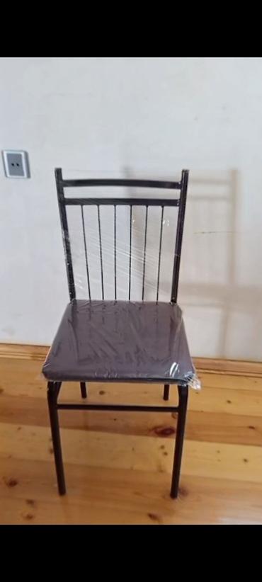 Masa və oturacaq dəstləri: Mətbəx üçün, Yeni, Açılmayan, Kvadrat masa, 4 stul — 10