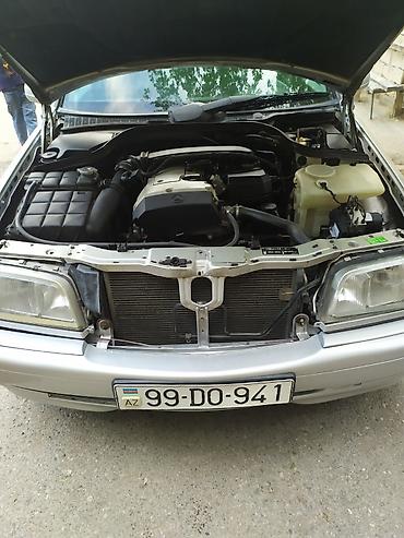 mercedes c230 kompressor 1998: Mercedes-Benz C-Sinif Universal (W202) – gümüş rəng • Kuzov: universal — 10