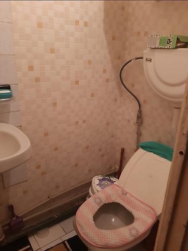 токмак: Город Токмок. Продаем 3 квартиру в 3 мкр. 106 серии 2 этаж. Стены — 6