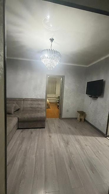 ленинградска: Продаю пол дома район Исанова -Ленинградская 3 комнаты кухня удобства — 6