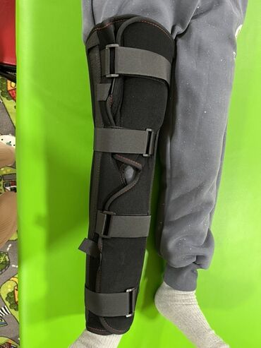 ортезы: Ортопедический фиксатор-иммобилайзер для коленного сустава (шина на