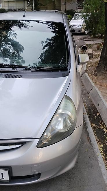 Honda: Honda Fit: 2002 г., 1.3 л, Вариатор, Бензин, Хэтчбэк — 6