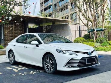продажные машины: Toyota Camry: 2022 г., 2.5 л, Вариатор, Гибрид, Лимузин