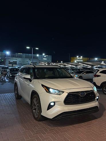 дат: Toyota Highlander: 2022 г., 2.5 л, Автомат, Гибрид, Кроссовер — 2
