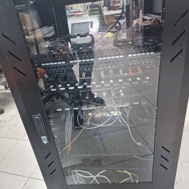 Serverlər: Shturmann rack Cabın 2 ededdır sekılde gorunduyu kımı cox az ıstıfade — 6