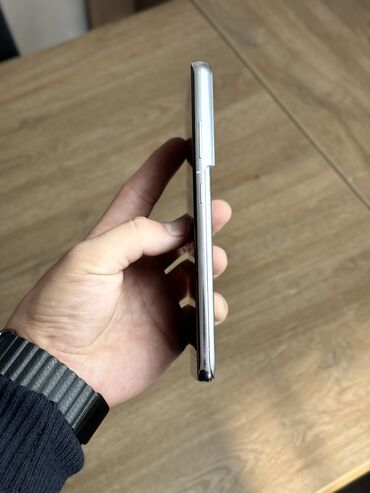 Samsung: Samsung Galaxy S21 Ultra 5G, Б/у, 256 ГБ, цвет - Белый, 2 SIM, eSIM at lalafo.kg — 2 Samsung: Samsung Galaxy S21 Ultra 5G, Б/у, 256 ГБ, цвет - Белый, 2 SIM, eSIM — 2