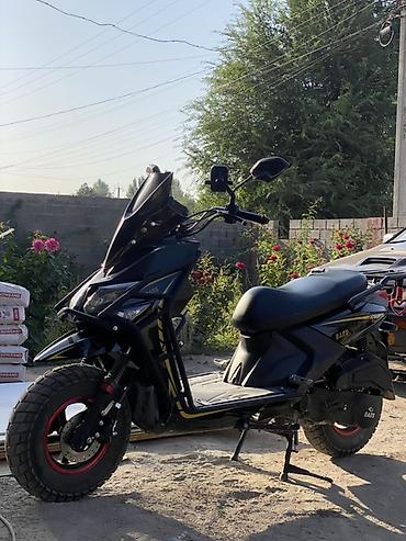 r15 100 4: 150 куб. см, Бензин, Новый — 1