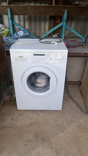 Стиральная машина фронтальная Indesit - Загрузка: фронтальная, люк с