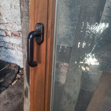 Prozori: Stolarija u odličnom stanju ako ste zainteresovani javite se br — 15