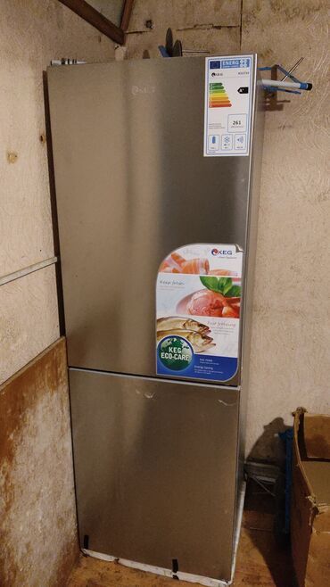 холодильников видов: Холодильник AEG, Новый, Двухкамерный, 1 *