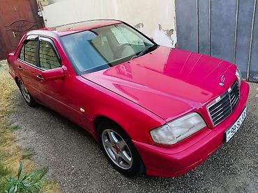 mercedes zaslonka: Mercedes-Benz C 200: 2 l | 1998 il Sedan — 6