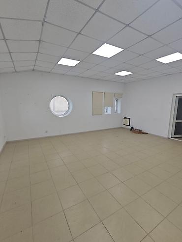 микра: Сдаю Помещение целиком: Одежда, обувь, 80 м², В жилом комплексе — 2