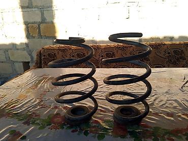w210 amortizator: Məhsul: Avtomobil üçün spiral arxa asqı yayları (cüt) Təsvir: - Cüt — 1