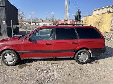 Volkswagen: Volkswagen Passat: 1991 г., 1.8 л, Механика, Бензин, Универсал