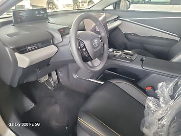 byd e1: Toyota bZ5: 2026 г., Автомат, Электромобиль, Фастбек — 5