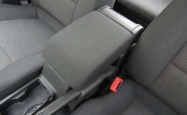 auto plac krusevac: NASLON ZA RUKE ZA OPEL VECTRA C OD 2002. DO 2008. GOD. | Polovni — 1