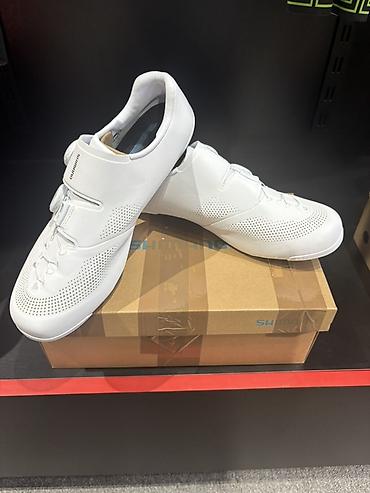 sosse: Şosse velosiped ayaqqabısı – Shimano RC7 (SH-RC703), ağ rəng - Yüngül — 1