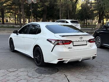 Toyota: Toyota Camry: 2022 г., 2.5 л, Автомат, Бензин, Седан — 2