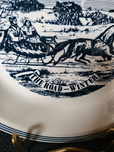 Činije: Cinija nova Currier -- Ives zima na putu iz 70ih. Univerzalna na lalafo.rs — 7 Činije: Cinija nova Currier -- Ives zima na putu iz 70ih. Univerzalna — 7