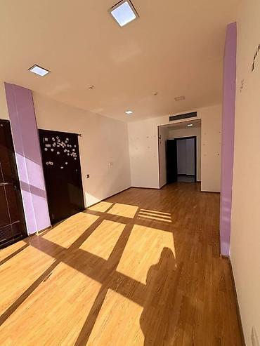 Daşınmaz əmlak: İcarəyə verilir 1 otaqlı ofis 27 m², 28 May m. 620 AZN/ay 1 otaqlı — 5