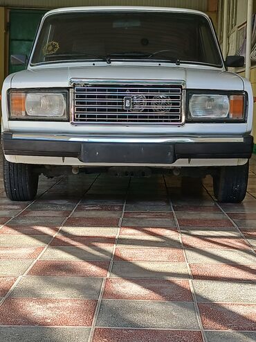 afdamabilər: VAZ (LADA) 2107: 1.6 l | 2005 il 1005000 km Sedan