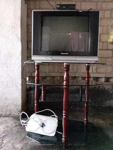 ресивер воздуха: Телевизор приставкой с антенной ресивером