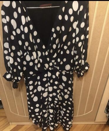 şuba satışı: Вечернее платье, Миди, 5XL (EU 50)