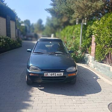 bmb e36: Mazda 121: 1991 г., Бензин, Седан — 1