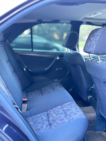 Mercedes-Benz: Mercedes-Benz C 180: 1.8 l | 1998 il Sedan — 15