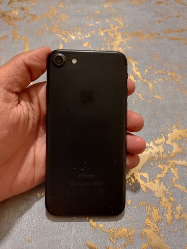 Apple iPhone: IPhone 7, 32 ГБ, Черный