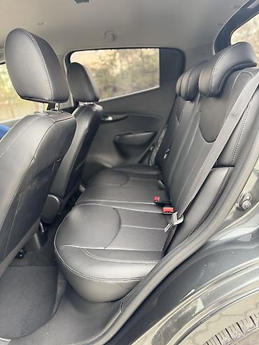 Chevrolet: Chevrolet Spark: 2018 г., 1 л, Вариатор, Бензин, Хэтчбэк — 12