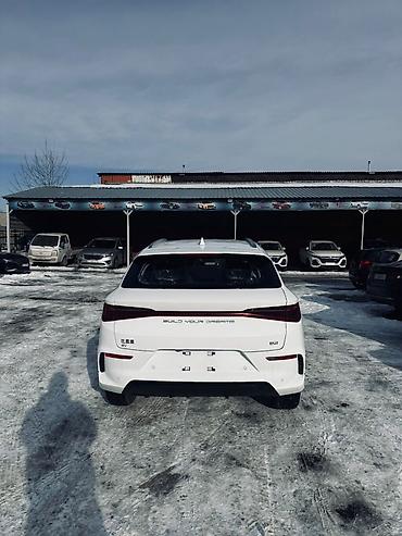 BYD: BYD E2: 2025 г., Автомат, Электромобиль, Хэтчбэк — 4