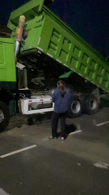лабубу кола: Самосвал строительный 6x4, зеленый - 2018 г обмен интересуетразумный — 3