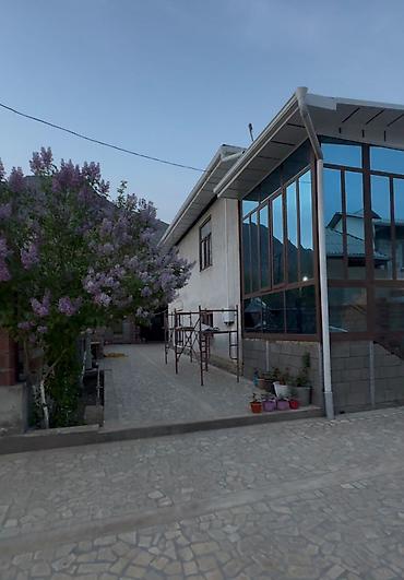 Продажа коттеджей и домов: 📣 4 сотых жер тилкеси менен чоң жер үй сатылат! 📍 Дареги: Кенен ПМК — 1