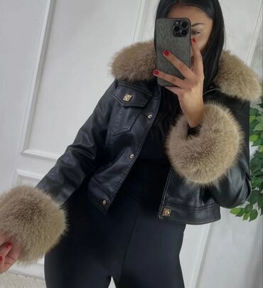 Zimske jakne: M, Jednobojni, Sa postavom, Krzno — 12