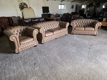 Stilske garniture: Garnitura klasičnih kožnih sofa – stil Chesterfield - Set od tri — 6