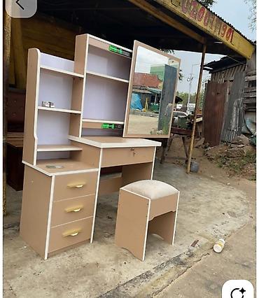 ballı bitkisel macun: Vizaj masası və taburet dəsti - Rəng: bej-ağ kontrastlı - Material — 1