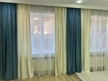 стол со стульями для зал: Шторалар комплекти, Комплектте тюлу бар, Даяр буюм, Конок бөлмөсү үчун