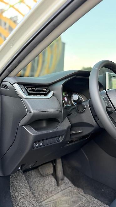 ayon i60: Toyota RAV4: 2022 г., Автомат, Гибрид, Кроссовер — 9
