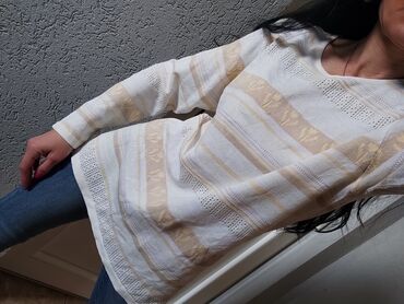 Džemperi, kardigani: Dzemper tunika C&A, belo nude oker, S/M — 2