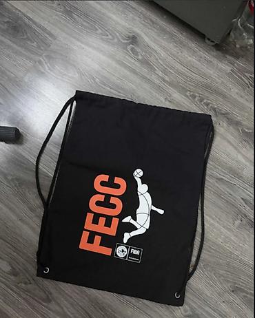 disel torbica: Nova torba za sport. Dimenzije su 57 cm x 43 cm. Materijal nije — 2