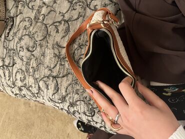 сумка на плечо: Сумка с короткой ручкой