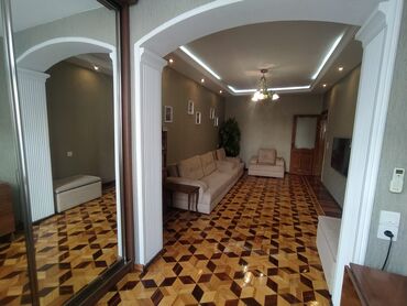 Qonaq otağı dəstləri: Divan, Kredit yoxdur — 16